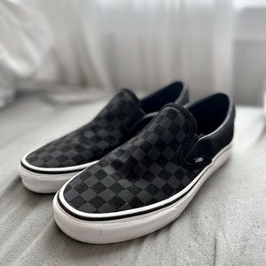 WOMENS SIZE 10 CHECKERED VANS
